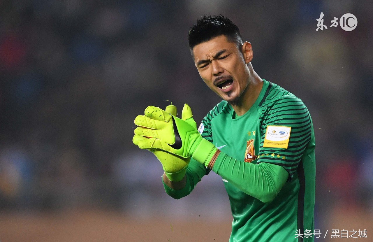 曾诚误判任意球,曾诚失误传球给郜林