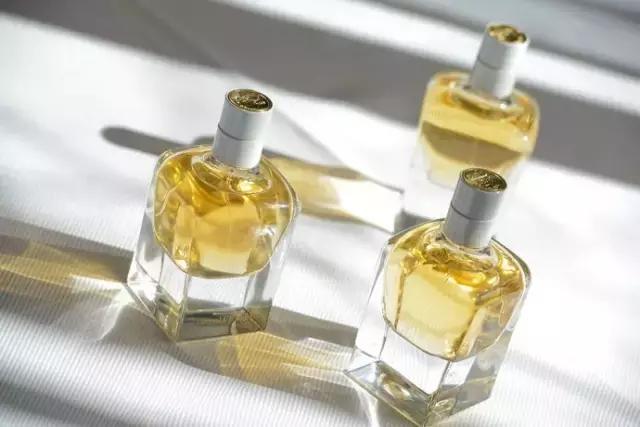 爱马仕香水经典款,hermes爱马仕twilly丝巾女士香水