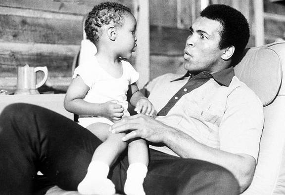 拳民神回复|大力鼠撕逼白大拿Glory现场大*动暴**