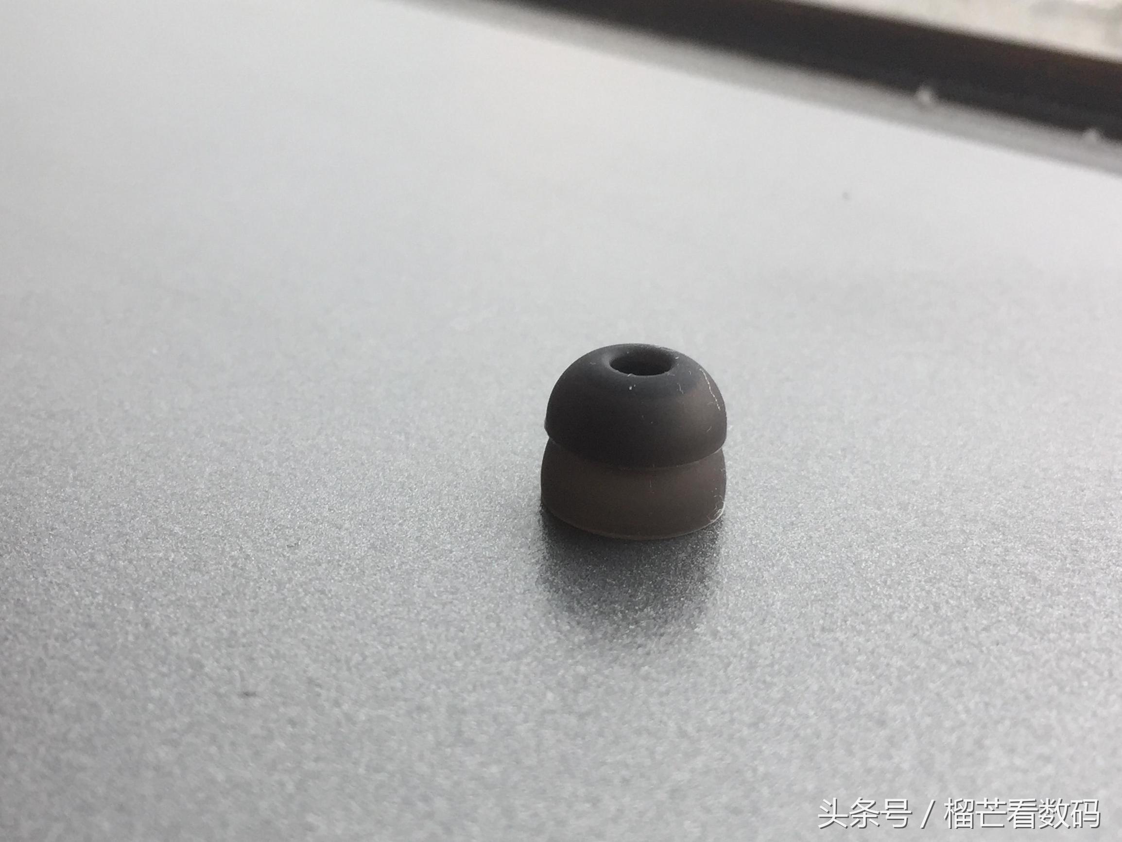 颜值音质俱佳，来看看现在很火的QCY蓝牙耳机体验如何