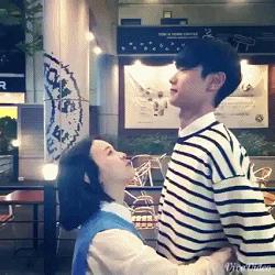 怎么优雅的穿高跟鞋,怎么优雅的穿高跟鞋走路