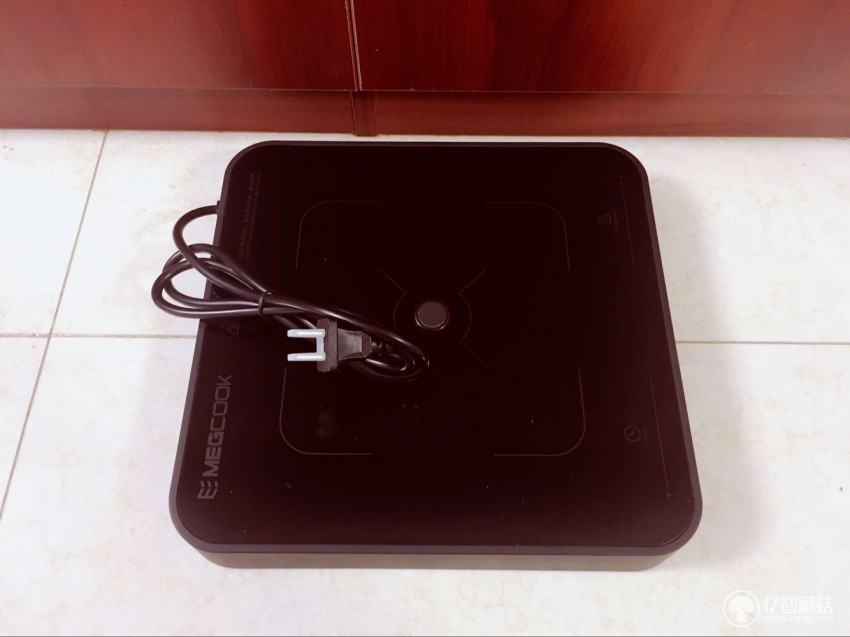 megcook智能炒菜机器人,megcook全自动酱料机