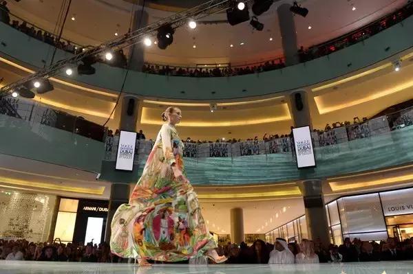 卓越与奢华的代名词—迪拜