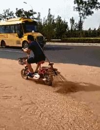 濂藉彲鐖辩殑濡瑰瓙,鍙埍鐨勫瀛愪负鑷繁鍔犳补