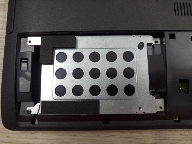 华硕笔记本k450拆机清灰教程,华硕笔记本k550j怎么换硬盘