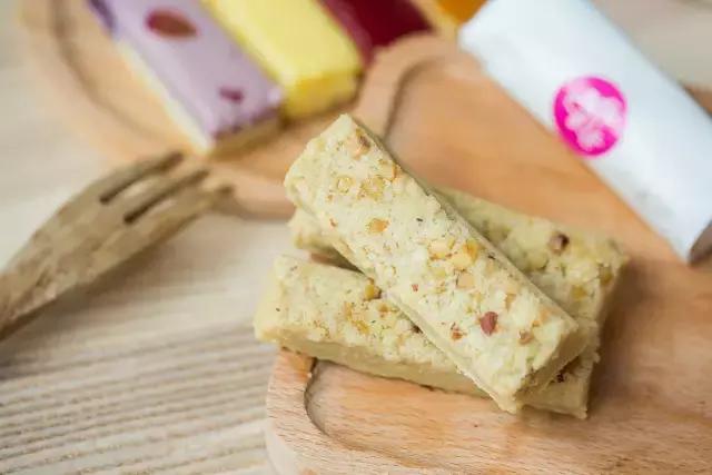 颜控必备!这款每月只卖7天的网红零食,俘虏了大半个娱乐圈!