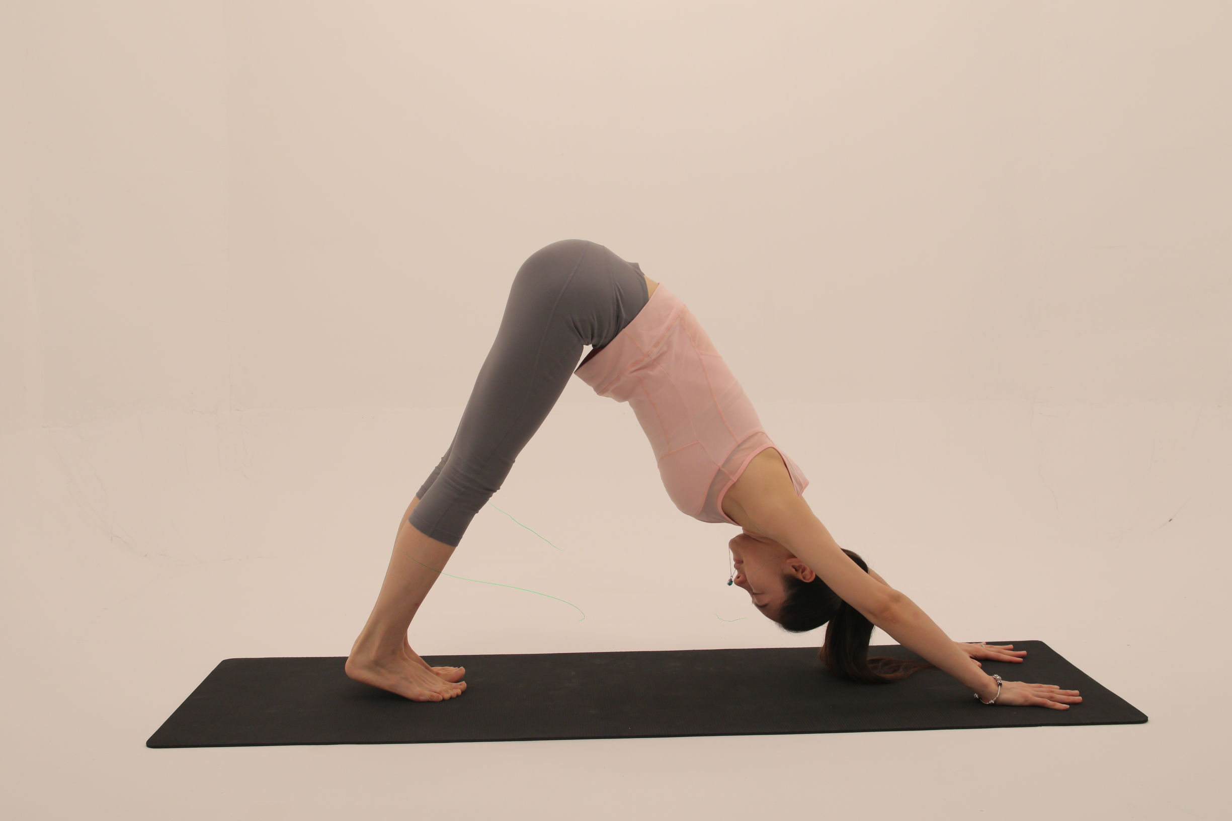 脸上长痘?不同部位有不同的破解法,看看你是哪种?