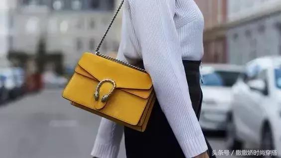 leboy包包黑色好看还是灰色好看,最近流行lv手提包