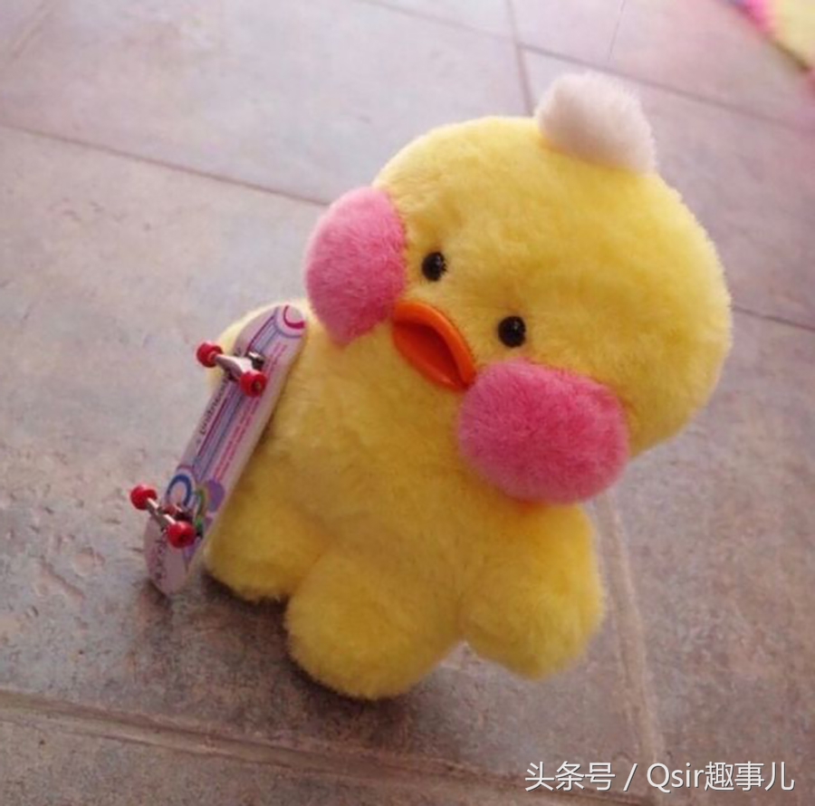 搞笑图集(7)-玻尿酸打多了怎么办?那就来当表情包新星啊