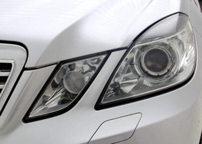 10万块钱奔驰e200值得入手吗,进口奔驰2021款全新e200