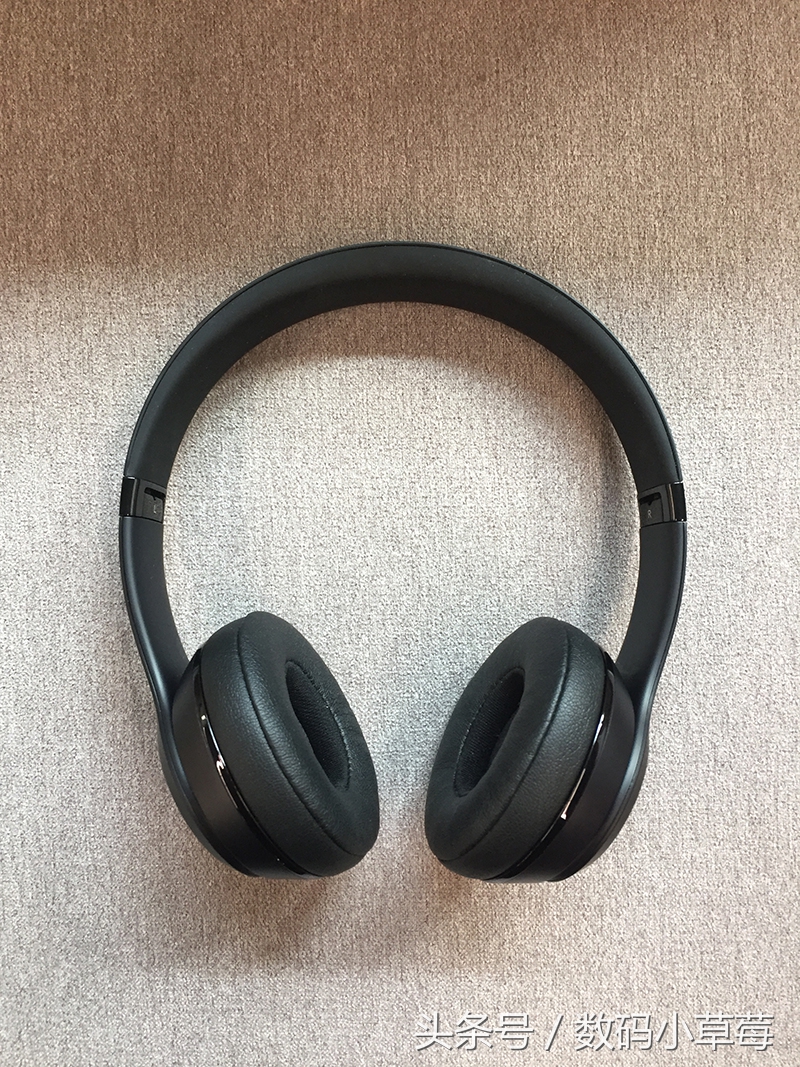 beatssolo3闪金色,五分钟闪充