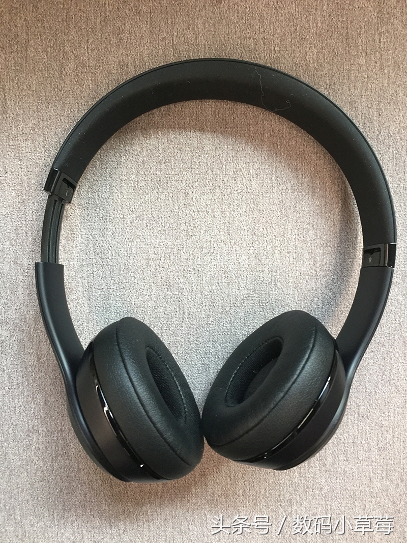 beatssolo3闪金色,五分钟闪充