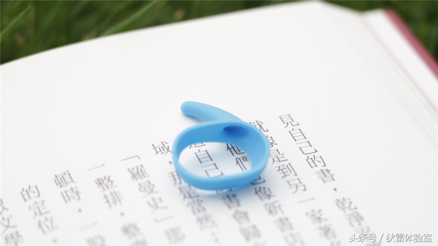 蓝牙耳机一直亮着蓝色是为什么,蓝牙耳机建议买哪一种款式