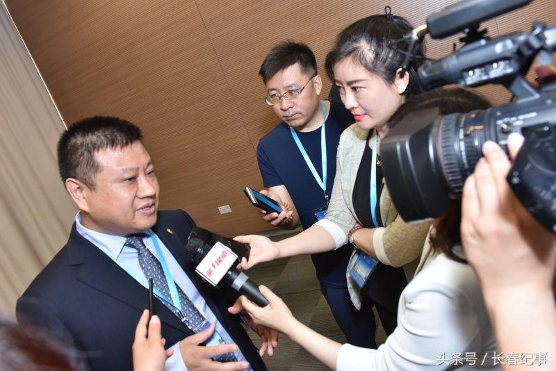 破解达芬奇密码的人是谁,破解秘密达芬奇