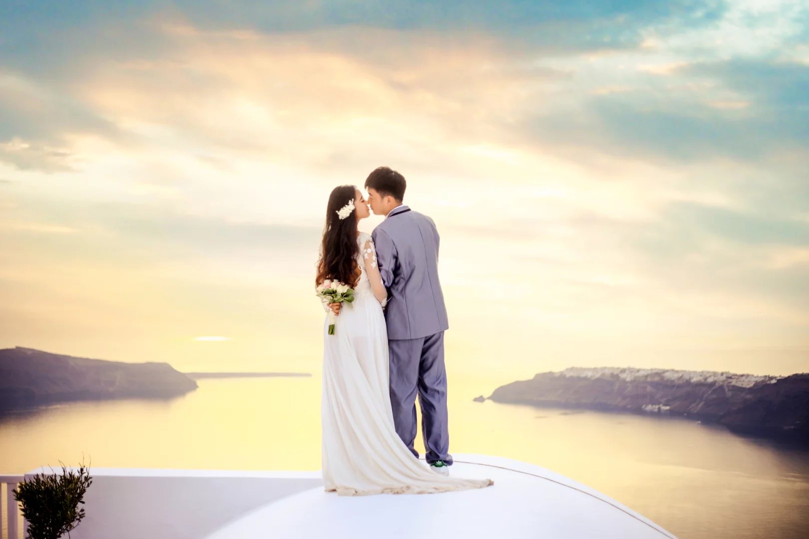 如何在欧洲办理一场西式婚礼,旅行婚礼与传统婚礼选择