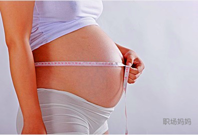 如果胎儿腹中缺氧孕妈有什么反应,孕妈妈出现这些症状