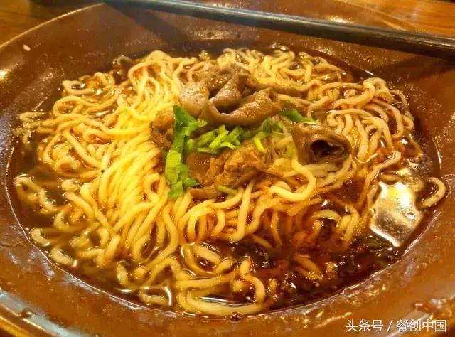 新手如何开始创业开面馆,如何开一家赚钱的特色面馆