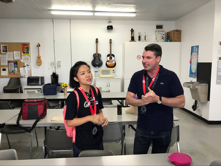 极速快报：弘力乐器2017加拿大Godin吉他工厂参观第一天