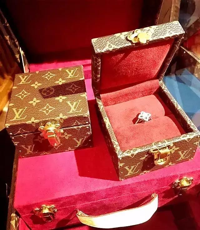 lv个性化定制包包,lv个性化定制服务