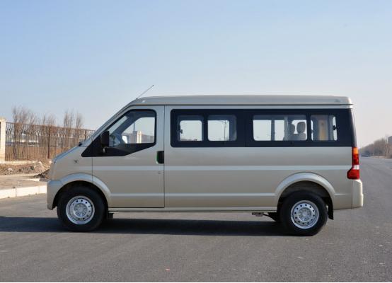 微面空间最大的车,微面座位