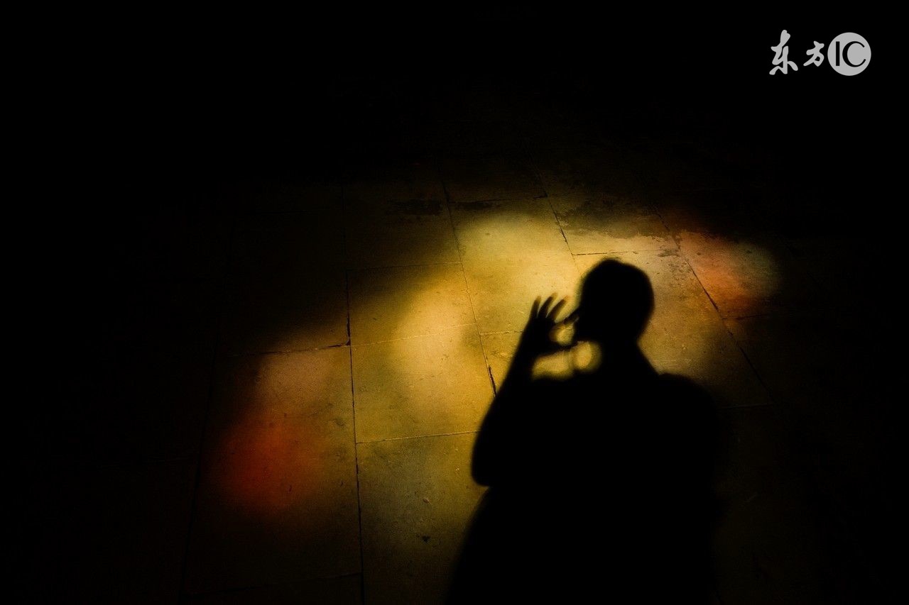 故事：死鬼采阳补阴，晚上寻找猎物，中招的人都有一个共同特征