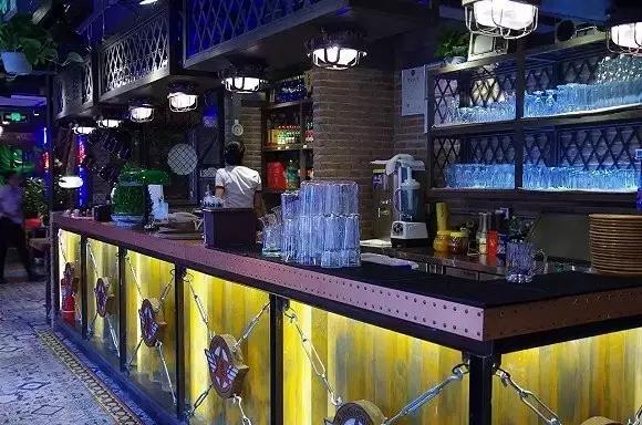 挑战一年开300家烧烤店,冰城串吧烧烤