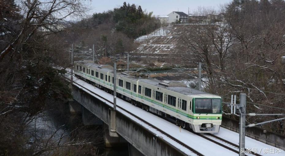 害怕！拎着*弹炸**就能上日本地铁？