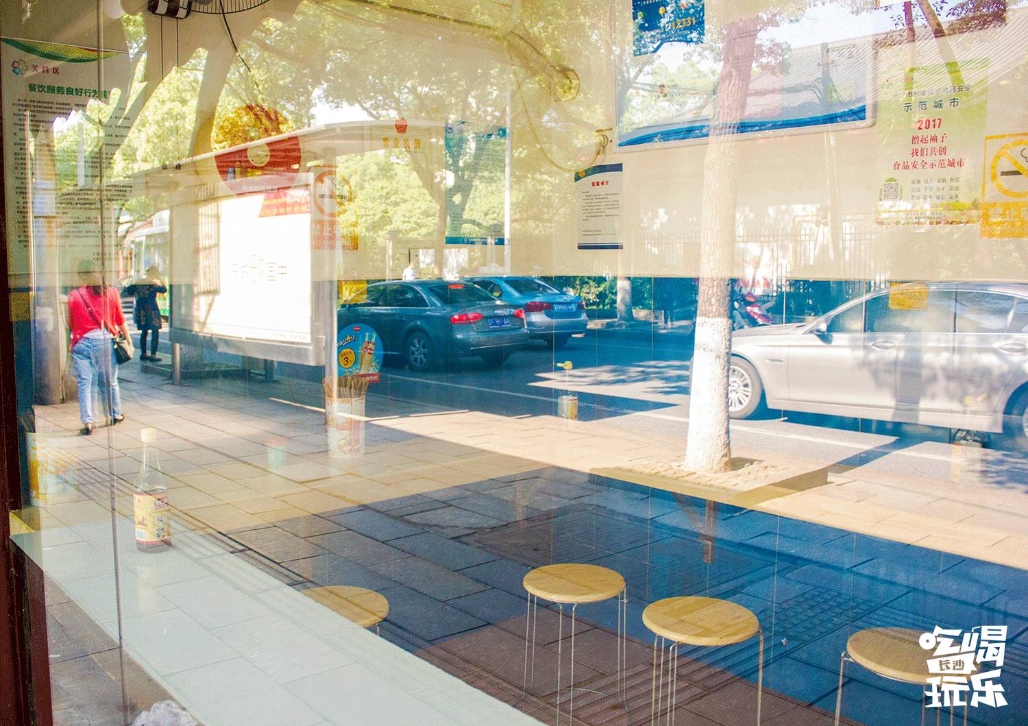 无数旅客的回忆,都停留在晓园路上这一碗碗地道小吃里