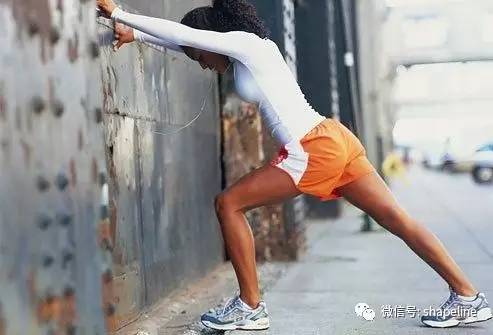 女生怎么才能练好小腿肌肉,小腿肌肉放松拉伸正确动作