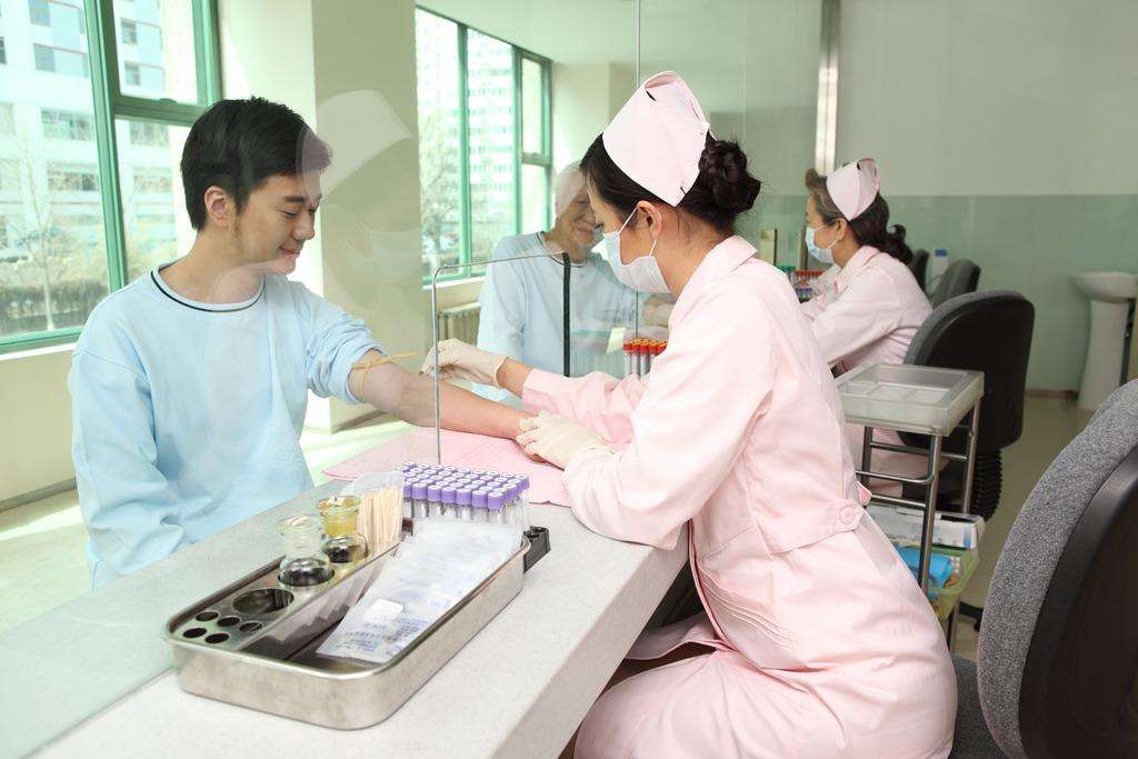 父亲节小孩一般给父亲送什么礼物,父亲节送什么礼物好简单手工