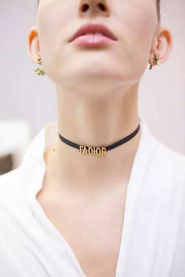 dior设计总监为什么这么受欢迎,dior为什么这么受欢迎