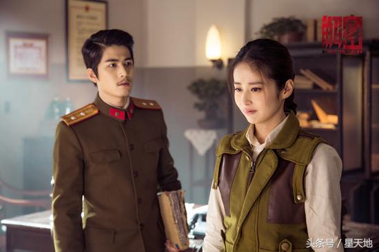 从最丑的“*妇情**”，脱变成为天才设计师，颖儿的星路并不是很顺利