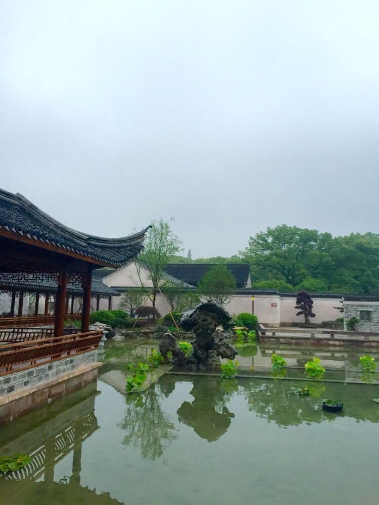 宁波是我国东南沿海城市,宁波属于东南西北