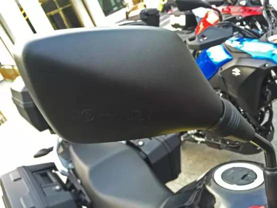 最新豪爵铃木dl250评测视频,18年的豪爵铃木dl250值得买吗