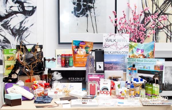 振动棒、腋下贴还送拉皮手术?奥斯卡大礼包脑洞可真大...