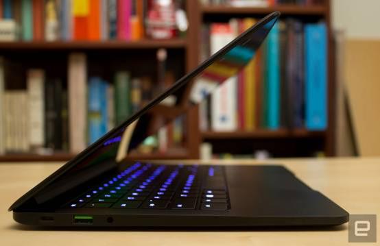 雷蛇轻装版测评,雷蛇2019续航