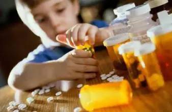 大人误服药物7小时的解决方法,婴幼儿误服药物的正确处理原则是