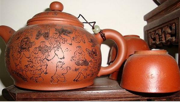 钛茶具和陶瓷茶具哪个好,纠结紫砂茶具和汝窑茶具