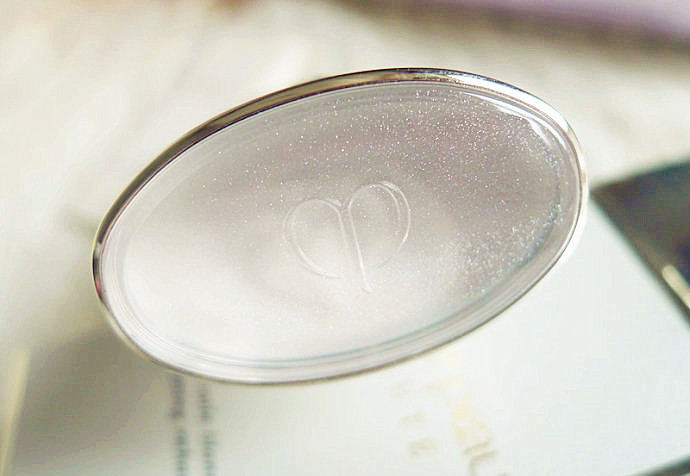 cpb光透白隔离乳适合干皮吗,cpb肌肤之钥光透白隔离乳