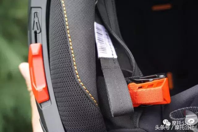 舒伯特揭面盔评测,舒伯特c4pro和agv揭面盔哪个好