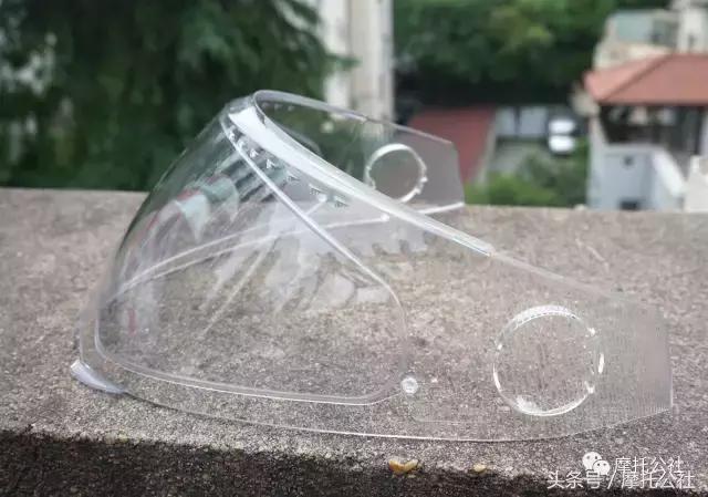 舒伯特揭面盔评测,舒伯特c4pro和agv揭面盔哪个好