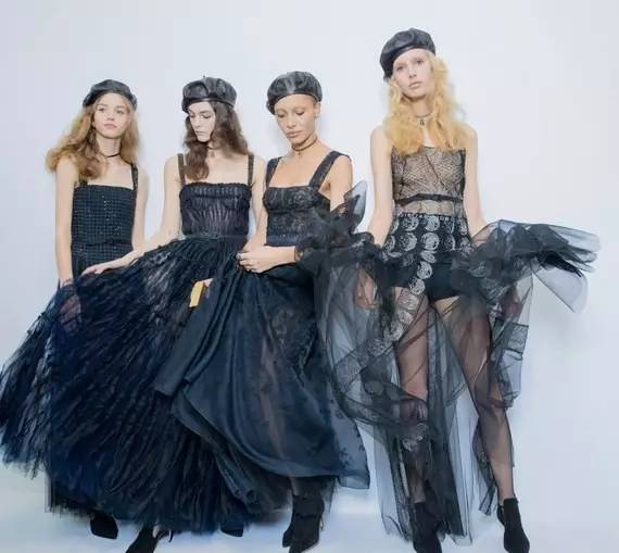 dior设计总监为什么这么受欢迎,dior为什么这么受欢迎