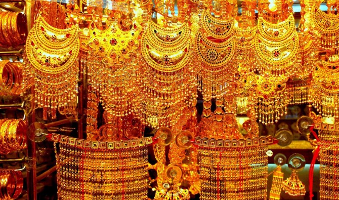 迪拜黄金市场简介 (迪拜黄金市场如何挑选黄金)