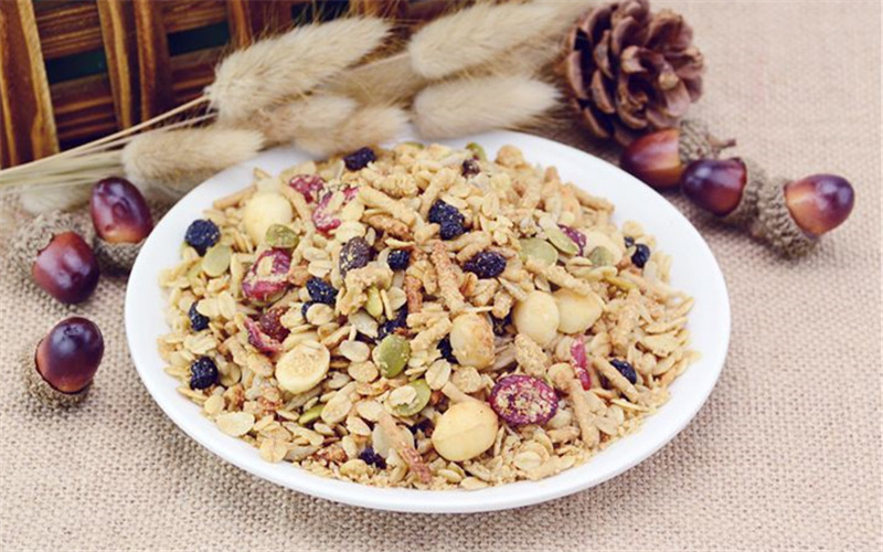 欢乐颂安迪刘涛吃的燕麦块饼,欢乐颂里安迪喝的什么牌子的水