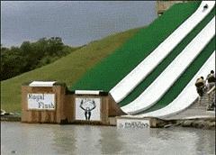 手机掉厕所怎么除臭,手机掉厕所里怎么拿出来