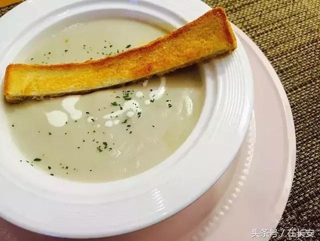 西安简的花园餐厅,西安曲江生态花园餐厅