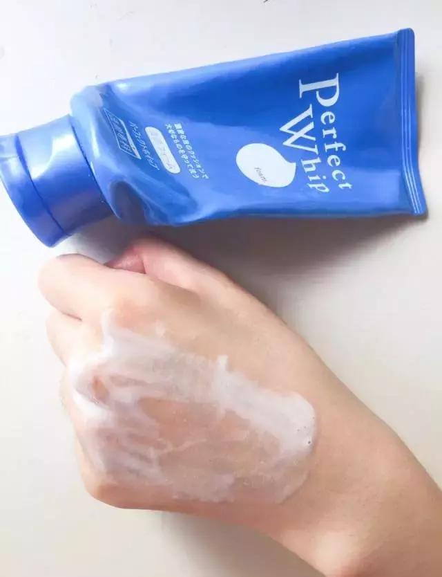 10款热门洗面奶测评,洗面奶评测口碑最好的三款洗面奶