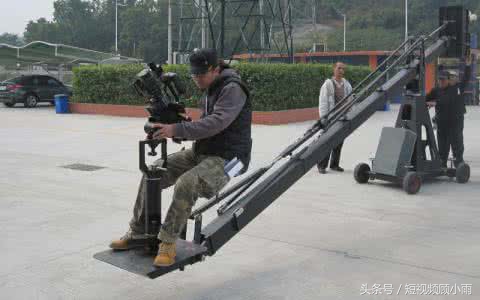 办公室拍摄技巧短视频,办公摆拍摄影技巧视频