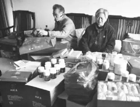 老人买保健品上当找哪个部门管用,老人甘愿被小伙欺骗买保健品后续