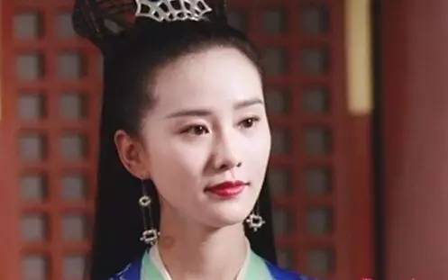 关关变身成美女,关关拿掉眼睛